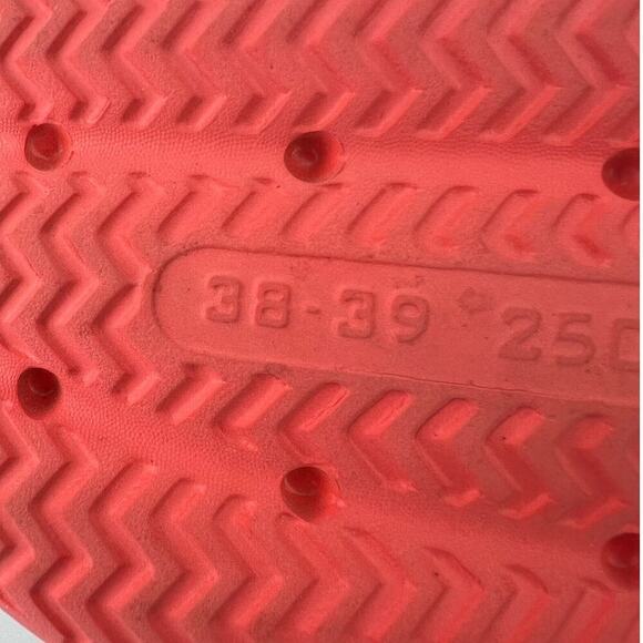 Unisex Banana Shaped Flip Flops Thick Padded Slippers Beach Pool Sandals 38-39 - Picture 8 of 9